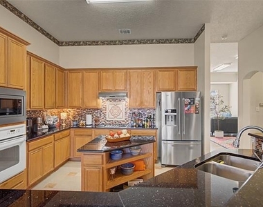 3609 Bonita - Photo Thumbnail 33