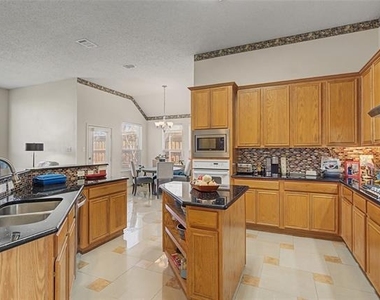 3609 Bonita - Photo Thumbnail 28