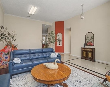3609 Bonita - Photo Thumbnail 37