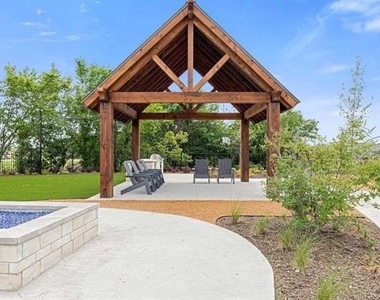 4303 Crossvine Lane - Photo Thumbnail 29