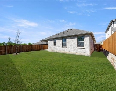 4303 Crossvine Lane - Photo Thumbnail 25