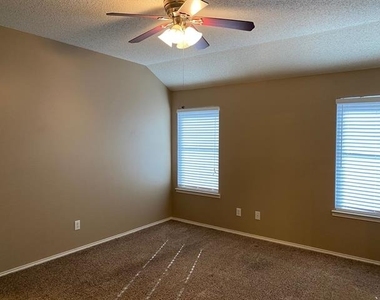 9909 Carter Drive - Photo Thumbnail 17