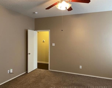 9909 Carter Drive - Photo Thumbnail 18