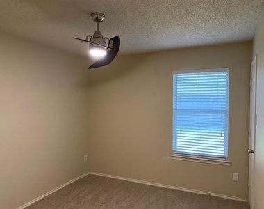 9909 Carter Drive - Photo Thumbnail 25
