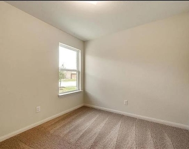 1309 Shumard Drive - Photo Thumbnail 16