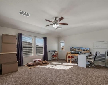 4008 Spur Trail Drive - Photo Thumbnail 14