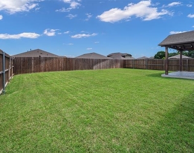 4008 Spur Trail Drive - Photo Thumbnail 15