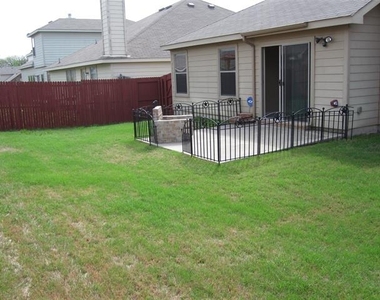 609 Twin Knoll Drive - Photo Thumbnail 15