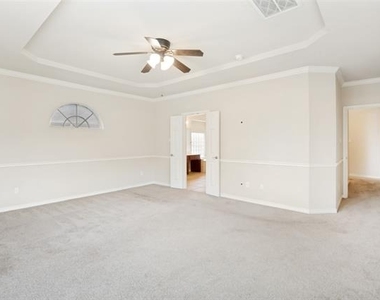 11800 Pondview Lane - Photo Thumbnail 28