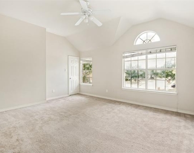 11800 Pondview Lane - Photo Thumbnail 29