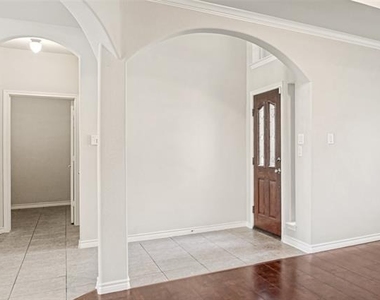 11800 Pondview Lane - Photo Thumbnail 1