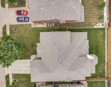11800 Pondview Lane - Photo Thumbnail 36