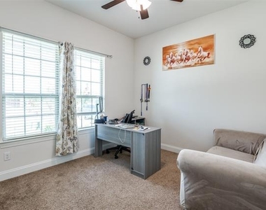 462 Steele Street - Photo Thumbnail 18