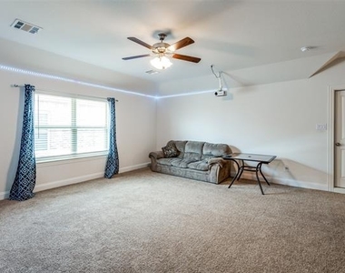 462 Steele Street - Photo Thumbnail 17