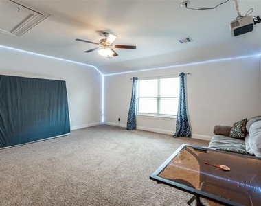 462 Steele Street - Photo Thumbnail 19