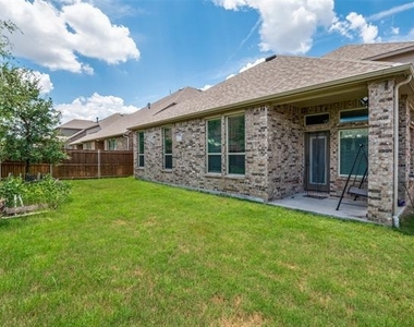 462 Steele Street - Photo Thumbnail 23