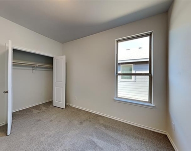 1650 Briar Hunt Drive - Photo Thumbnail 11