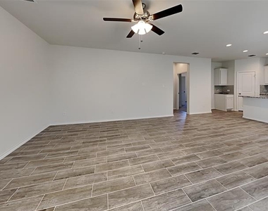 1650 Briar Hunt Drive - Photo Thumbnail 2