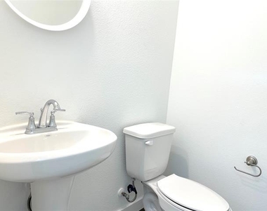 3913 Crown Avenue - Photo Thumbnail 7