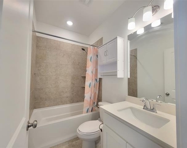 3913 Crown Avenue - Photo Thumbnail 19