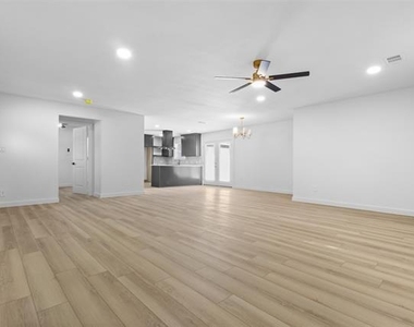 3022 Valwood Parkway - Photo Thumbnail 1