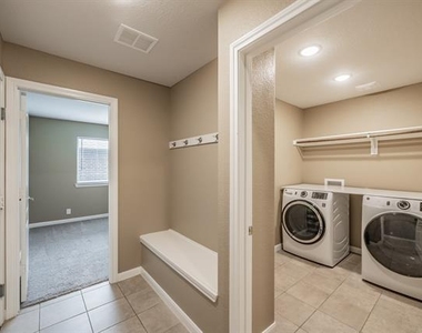 1116 Kingbird Lane - Photo Thumbnail 7