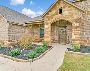 217 Maverick Court - Photo Thumbnail 1