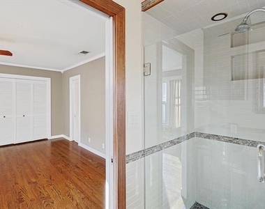 4317 Pershing Avenue - Photo Thumbnail 16