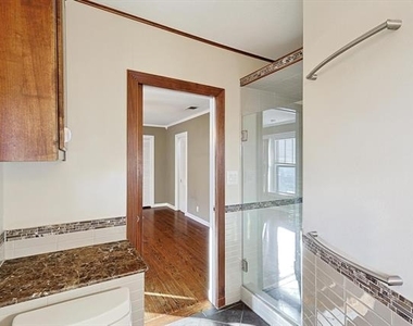 4317 Pershing Avenue - Photo Thumbnail 15