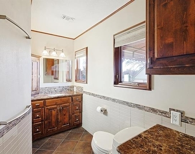 4317 Pershing Avenue - Photo Thumbnail 14