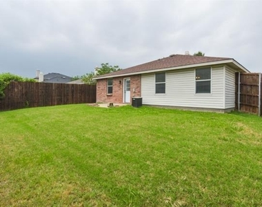 1105 Wyatt Earp Drive - Photo Thumbnail 19