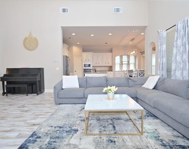 3207 Pampa - Photo Thumbnail 17