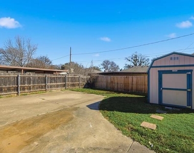 5722 Westchase Drive - Photo Thumbnail 23