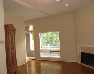 4334 Buena Vista Street - Photo Thumbnail 2