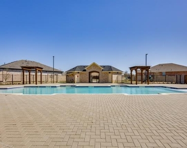 4104 Malachite Drive - Photo Thumbnail 14
