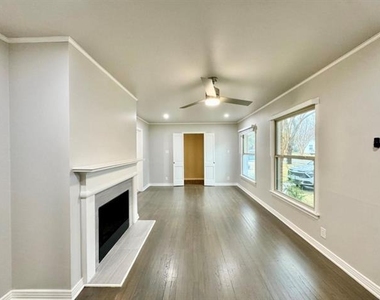 515 Bondstone Drive - Photo Thumbnail 3