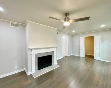 515 Bondstone Drive - Photo Thumbnail 1
