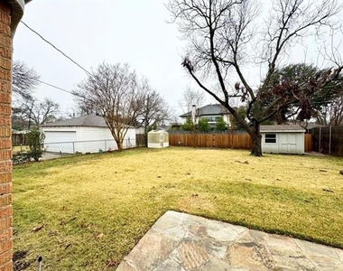515 Bondstone Drive - Photo Thumbnail 17