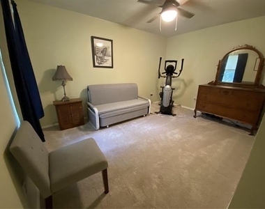 1500 Lake Shore Drive - Photo Thumbnail 9