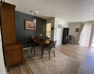 1500 Lake Shore Drive - Photo Thumbnail 1