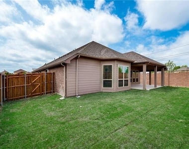 1601 Primrose Place - Photo Thumbnail 28