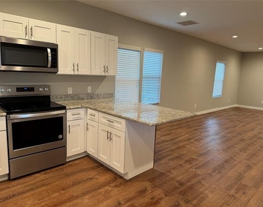308 Gammill Street - Photo Thumbnail 16