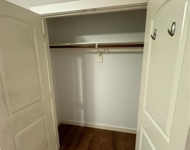 308 Gammill Street - Photo Thumbnail 32