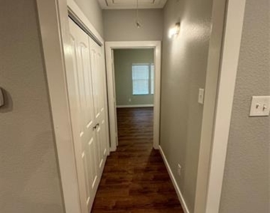 308 Gammill Street - Photo Thumbnail 18