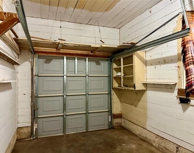 889 Ross Avenue - Photo Thumbnail 15
