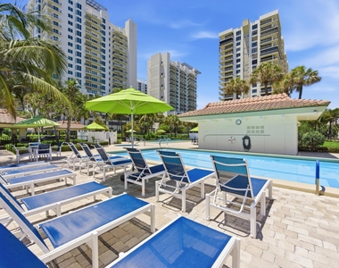 3400 N Ocean Drive - Photo Thumbnail 27