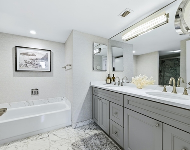 3400 N Ocean Drive - Photo Thumbnail 12