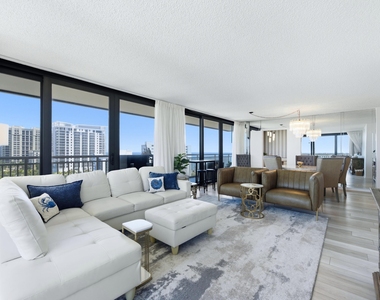 3400 N Ocean Drive - Photo Thumbnail 3