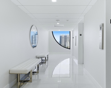 3400 N Ocean Drive - Photo Thumbnail 25