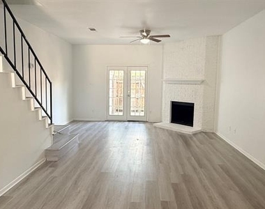 228 Samuel Boulevard - Photo Thumbnail 1